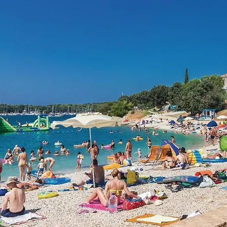 1 Bedroom Awesome In アパート