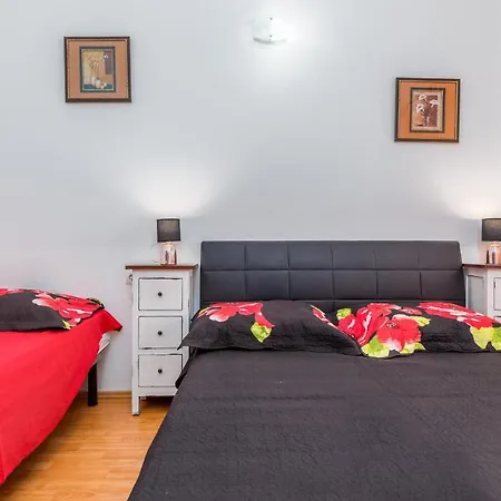 1 Bedroom Front In 普拉