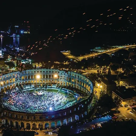 1 Bedroom Awesome In