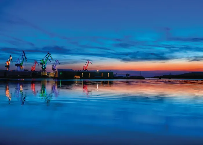 1 Bedroom Awesome In Apartman *