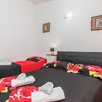 公寓 1 Bedroom Front In 普拉